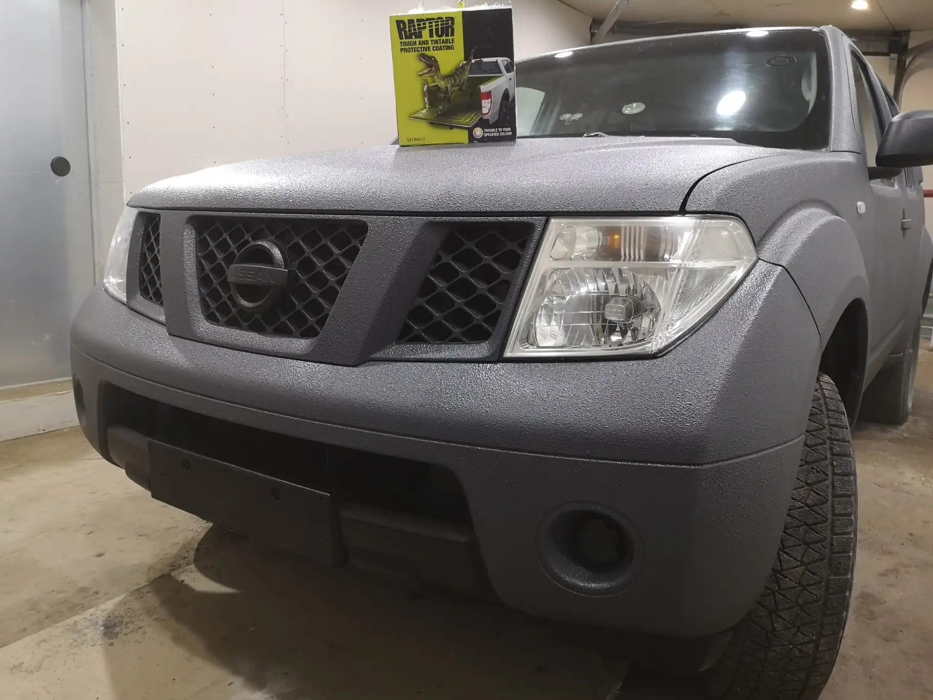 Custom Raptor Iasi - Proiect vopsire auto completă – Nissan Pathfinder, cu vopsea Raptor gri